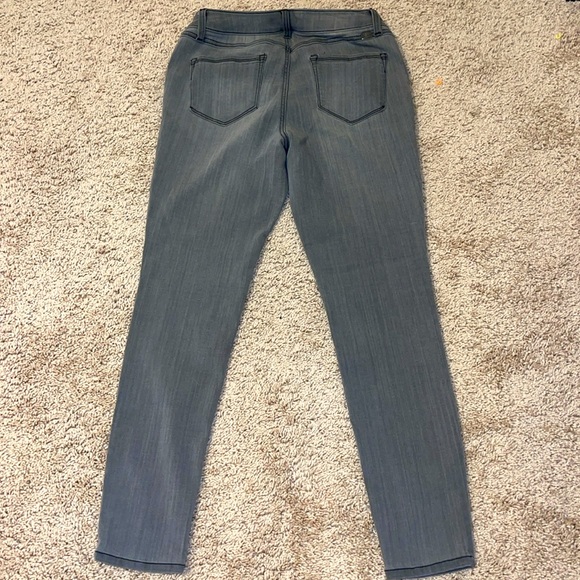 1822 Denim - Picture 3 of 4